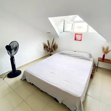 Гостевой дом Private Room In The Center 2